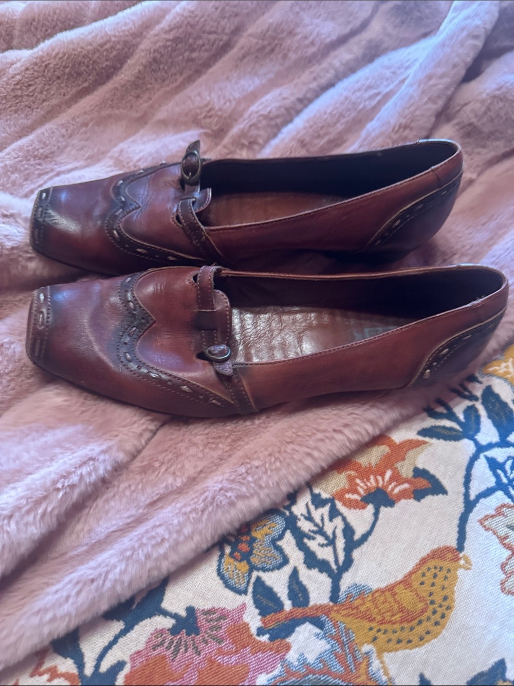Women’s size 10 genuine leather Pikalinos .
